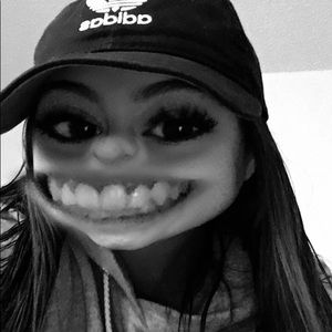 Meet your Posher, Shailee